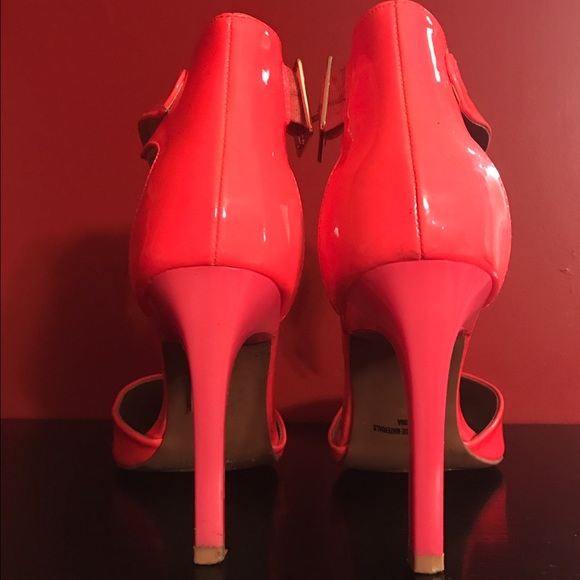 Hot pink/Mango pointy toed heels