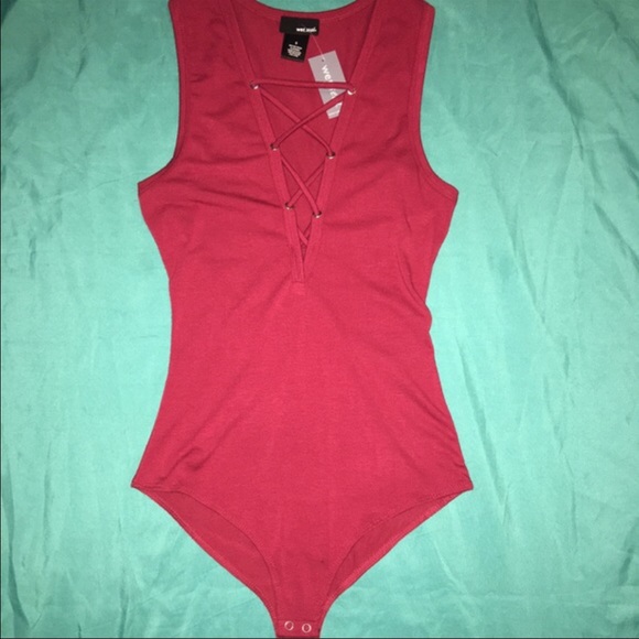 BRAND NEW BURGUNDY BODYSUIT ❣️