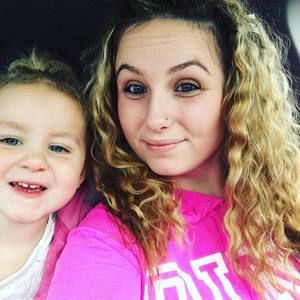 Meet your Posher, Desirae