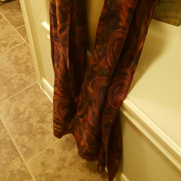 Scarf - Picture 2 of 4