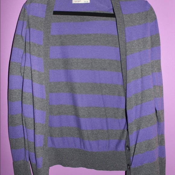 Stripped Buttoned Cardigan