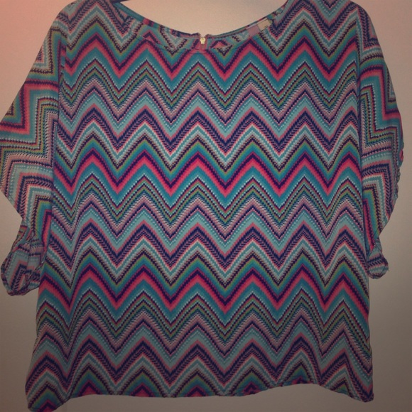 Chevron flowy top