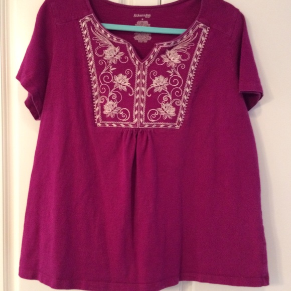 Size 1XL St. John's Bay top.