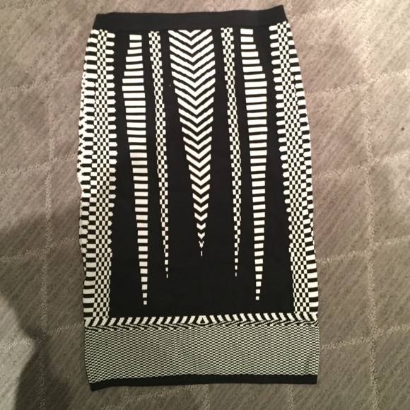 Black and white pencil skirt