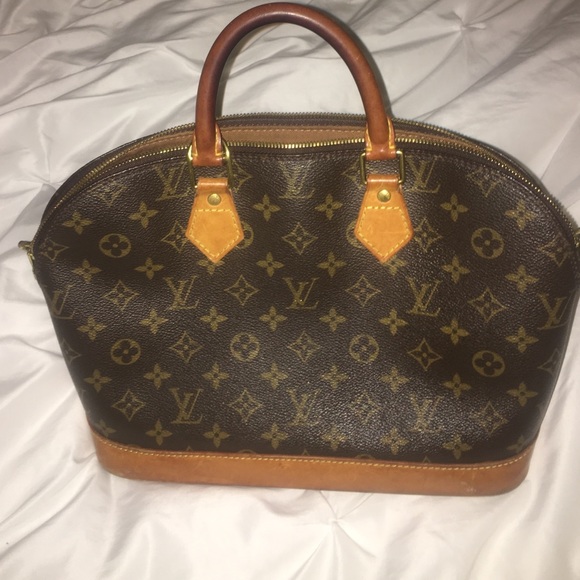 Louis Vuitton Alma GM