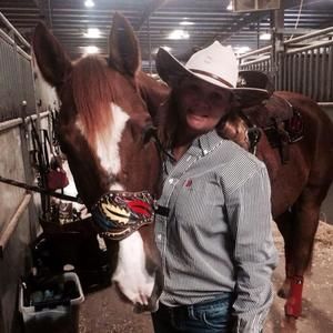 Meet your Posher, Hilary