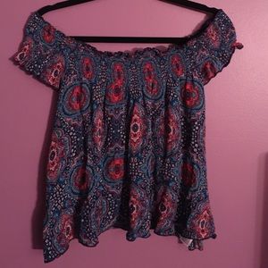 Colorful printed top, size xl.
