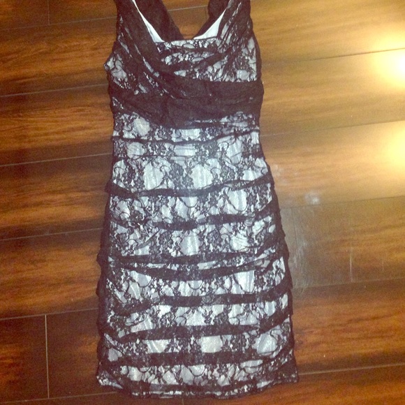 Lacey Body con