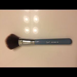 Sigma F30 Large Powder Brush