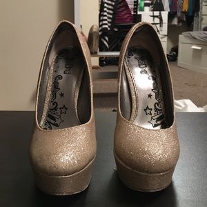 Gold glitter heels