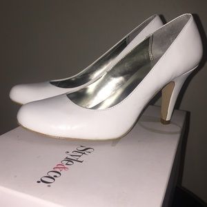 Style & co. Pamela white Size 7
