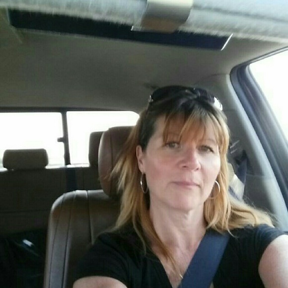 Meet your Posher, Kim - Picture 1 of 1