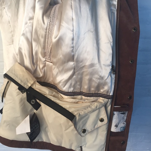 Burton Snowboarding Jacket - Picture 4 of 4