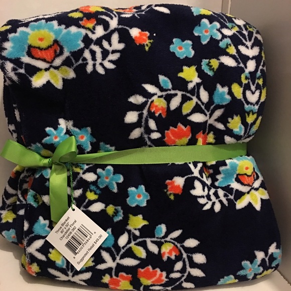 NWT VERA BRADLEY THROW FLORAL CHANDELIER