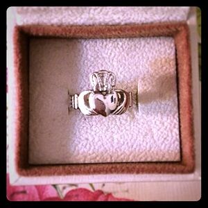 Size 5.5 claddagh ring