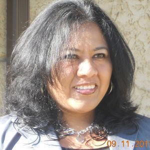 Meet your Posher, Adriana leticia