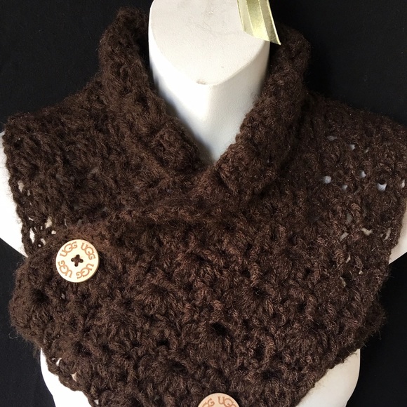 Crochet brown cowl