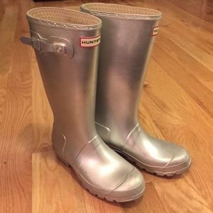 Hunter boots size 6