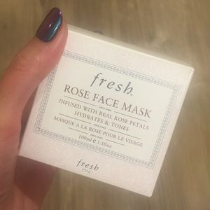 Fresh rose face mask