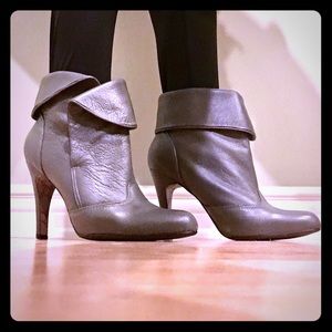 Report Gray Leather Booties