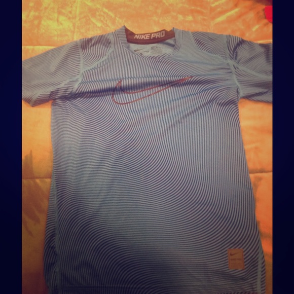 Black and white Nike compression  top for kids - Picture 1 of 2