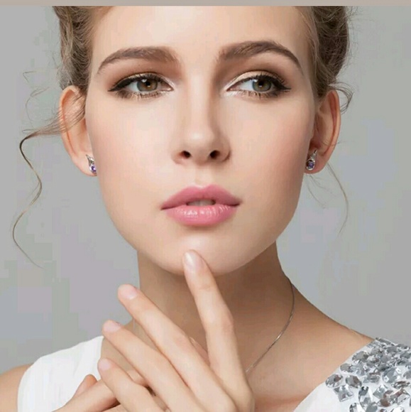 Purple Stone With Angel Wings - Picture 3 of 4