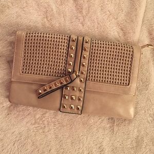 CREAM TAN CLUTCH STUDDED