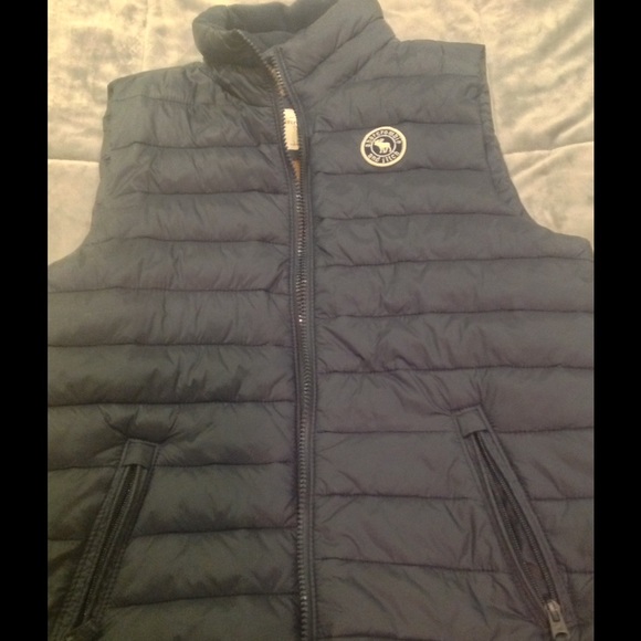 Blue Abercrombie kids vest - Picture 1 of 2