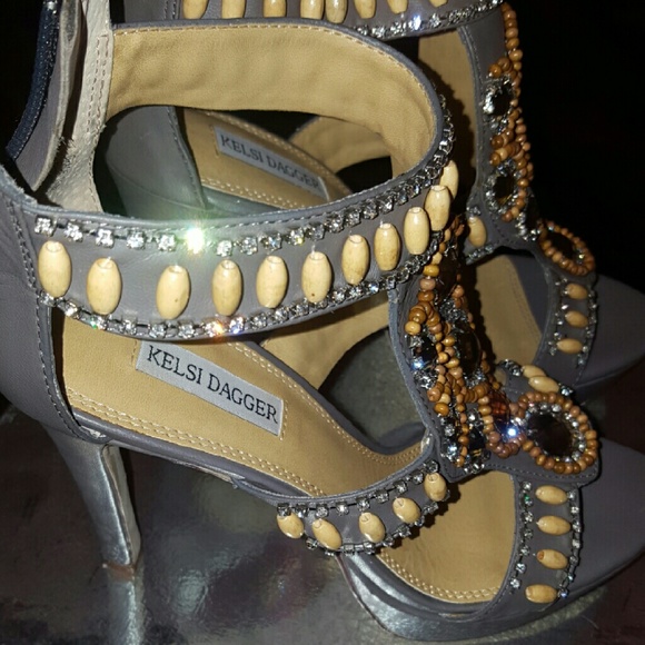 Kelsi Dagger 4.5 inch  platform heels.