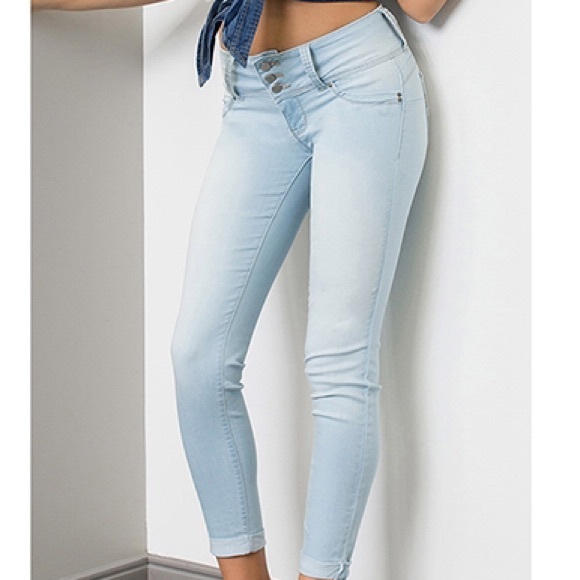 Light denim high waisted jeggings wannabettabutt