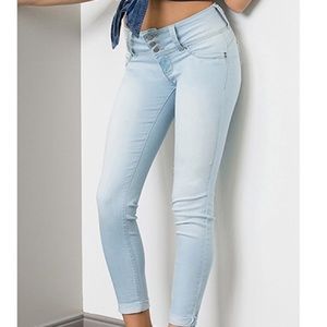 Light denim high waisted jeggings wannabettabutt