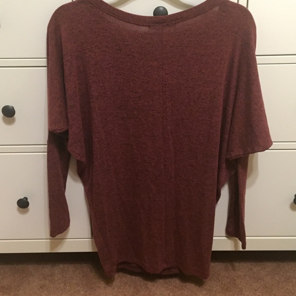 Light weight slouchy sweater - Picture 2 of 3