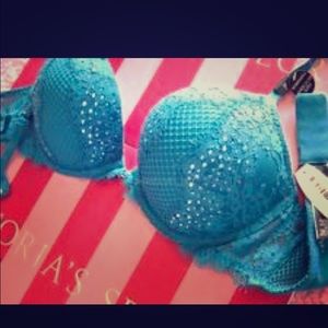 Vs bombshell Bra😍