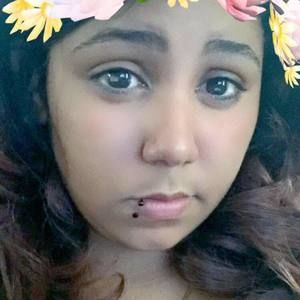 Meet your Posher, Alejandra