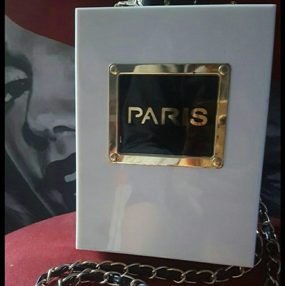 Purse - Picture 1 of 1
