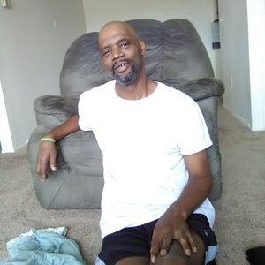 Meet your Posher, Lewis