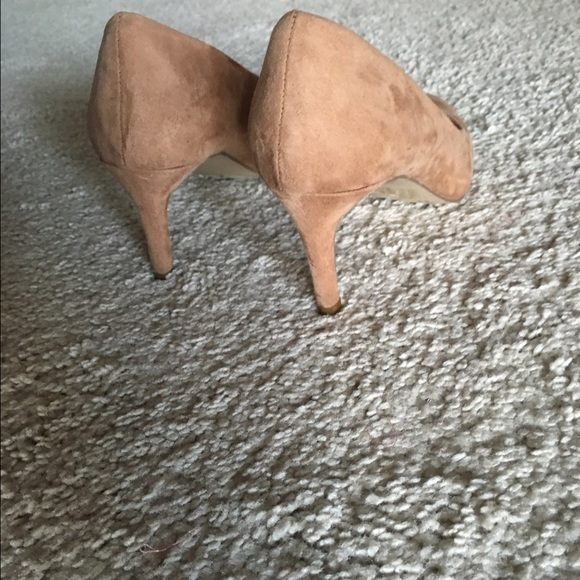Size 5.5 - Picture 3 of 4