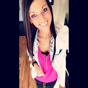 Meet your Posher, Abby