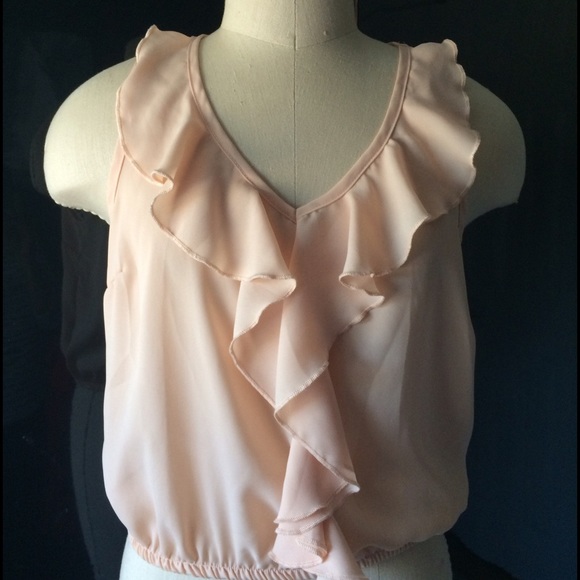 Pretty in pink frilly blouse, size XS
