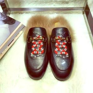 Gucci fur slippers
