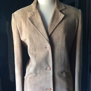 Soft suede camel fitted blazer by Max Mara
