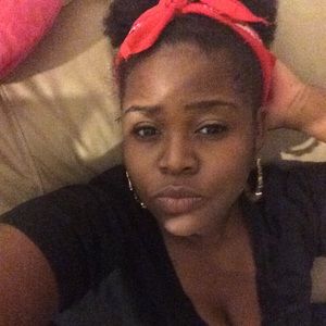 Meet your Posher, Tekara