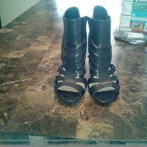 Nice heel shoes