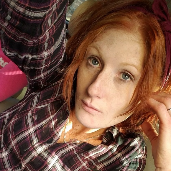 Meet your Posher, Justine