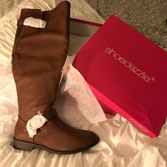 BRAND NEW Letoya Brown Boots