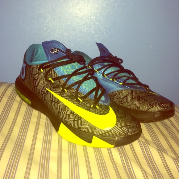 Kd 6 away 2 size 13