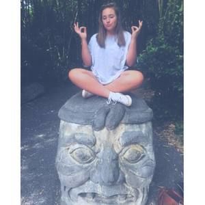 Meet your Posher, Kc rose