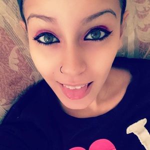 Meet your Posher, Erika