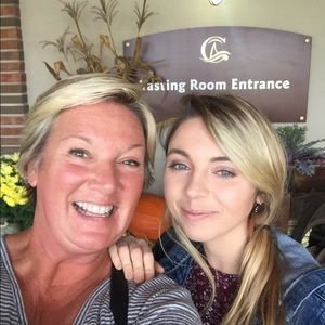 Meet your Posher, Valerie