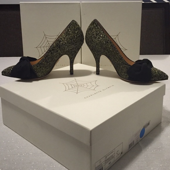 ❤️HP Charlotte Olympia NWT Etta Bow Pumps❤️ - Picture 3 of 5